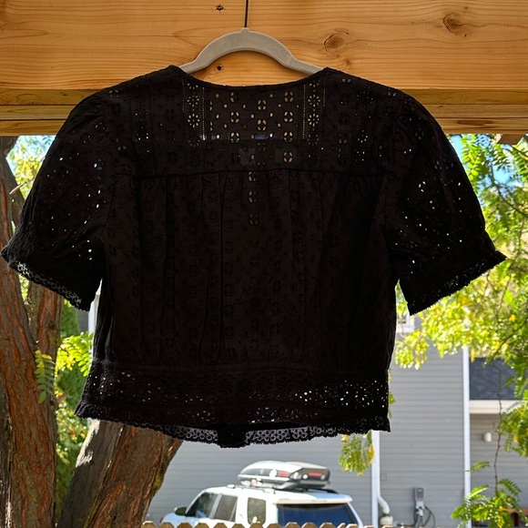 J. Crew NWT Eyelet Cropped Top Blouse Lace Covered Buttons BLACK medium - Picture 9 of 16